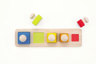 Square Puzzle with Knobs