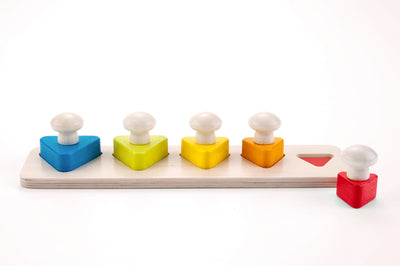 Triangle Puzzle With Knobs